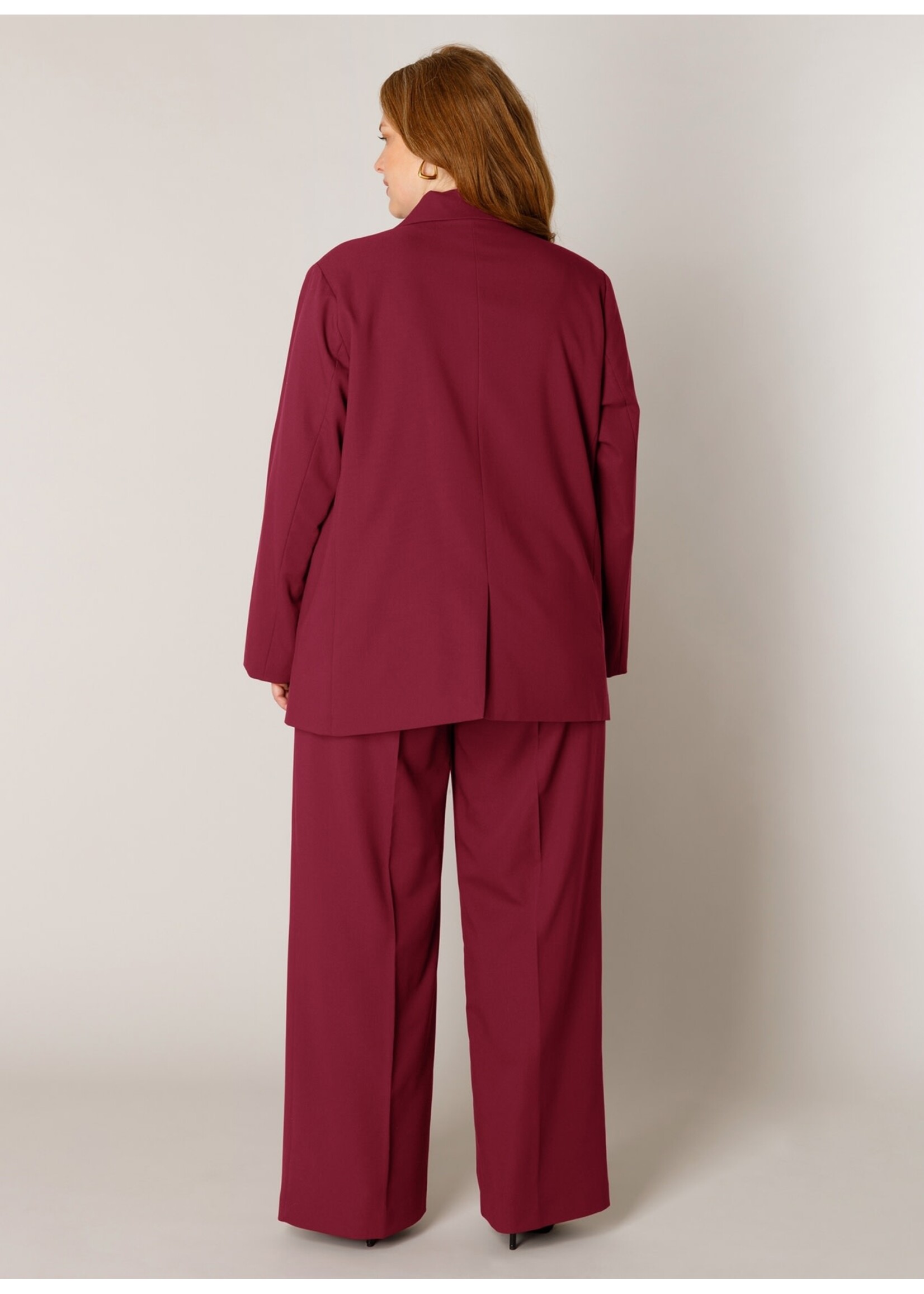 Base Level Curvy Base Level Curvy 7000126