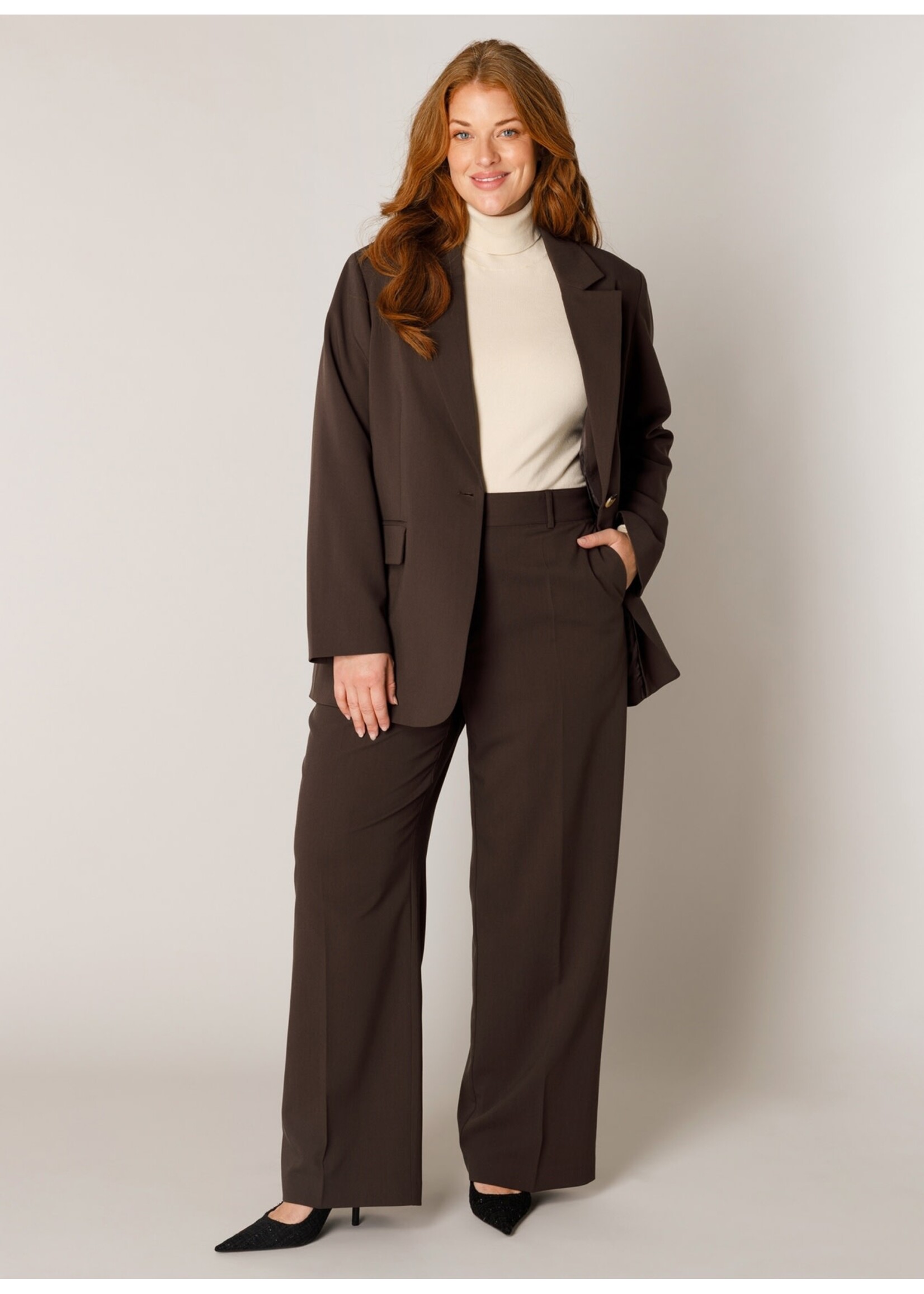 Base Level Curvy Base Level Curvy 7000126