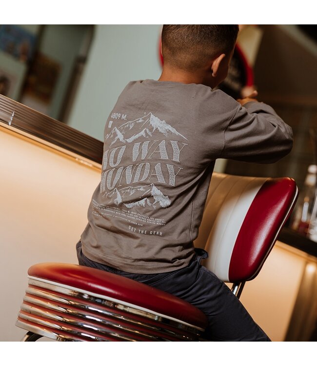 No Way Monday Longsleeve taupe get the geer