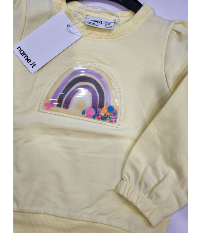 name it Sweater met regenboog geel