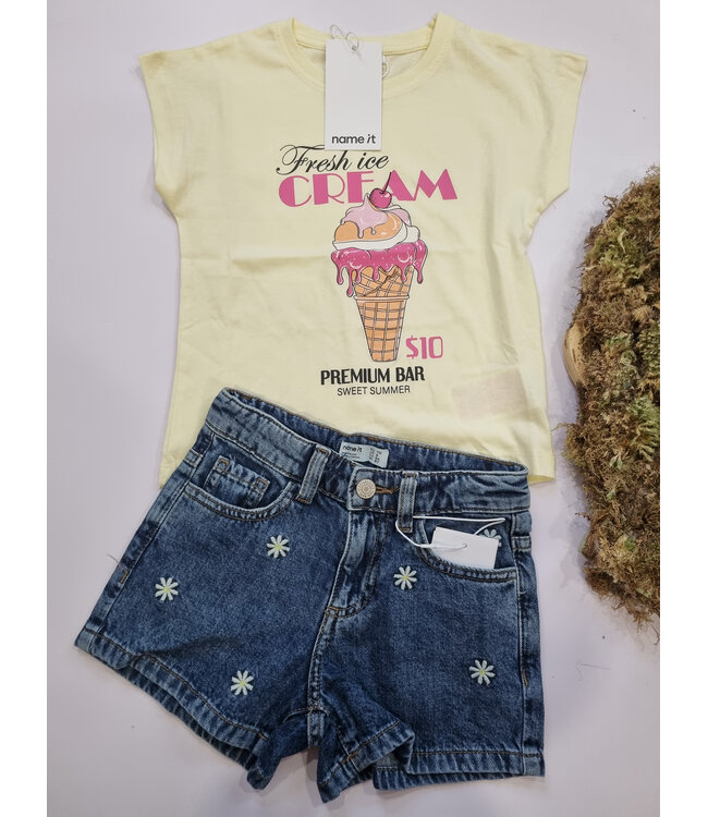 name it Jeans Short Daisy's