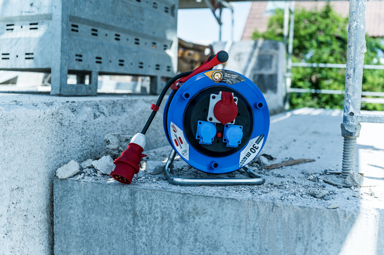 Brennenstuhl Brennenstuhl - Garant - CEE 1 - IP44 - Kabelhaspel 30m - H07RN-F 5G1,5 - 1182720 Brennenstuhl Brennenstuhl - Garant - CEE 1 - IP44 - Kabelhaspel 30m - H07RN-F 5G1,5 - 1182720