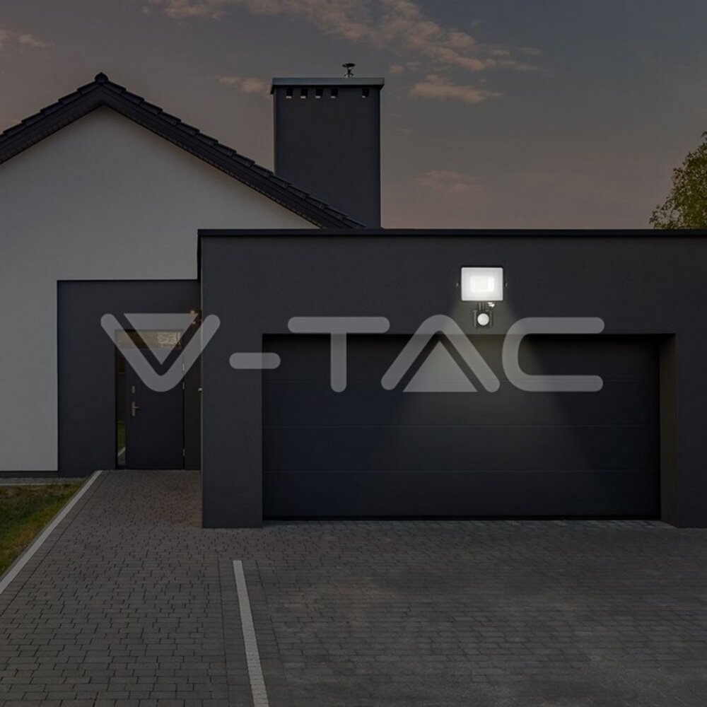 V-tac V-TAC - LED Bouwlamp - Bewegingssensor - 20W - 6400K - 1600lm - IP65 - Zwart V-tac V-TAC - LED Bouwlamp - Bewegingssensor - 20W - 6400K - 1600lm - IP65 - Zwart