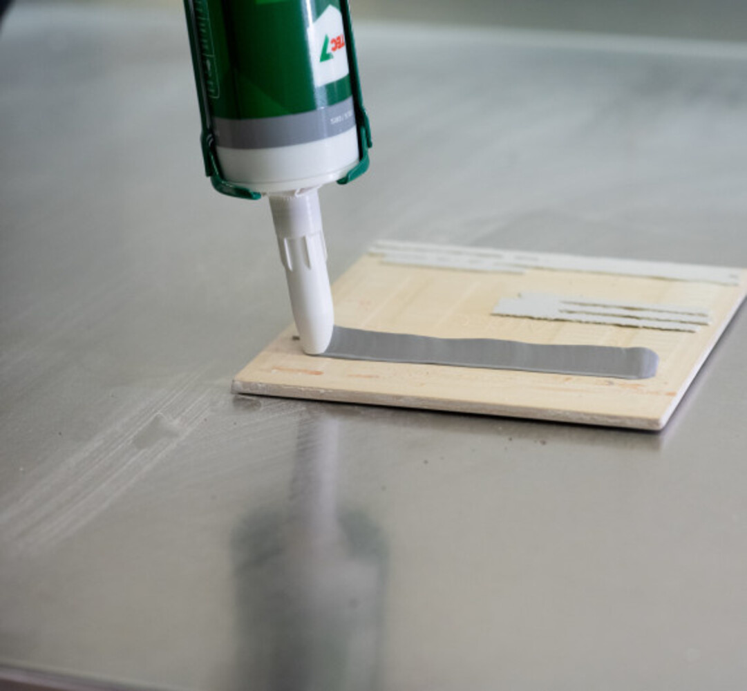 Tec7 Tec7 - X-Tack - Montagekit - Zwart - Koker 290ML Tec7 Tec7 - X-Tack - Montagekit - Zwart - Koker 290ML