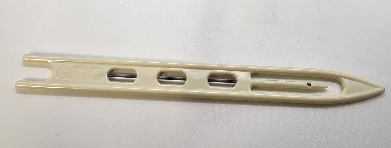 Boetnaald wit met pen