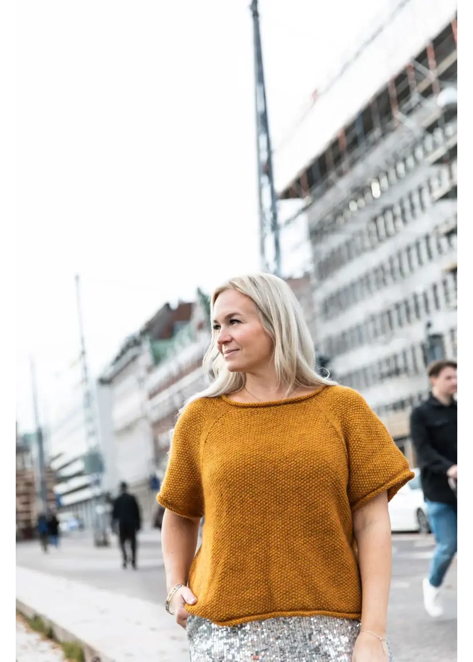 Every Day Knits - Easy Wardrobe Essentials  LAINE