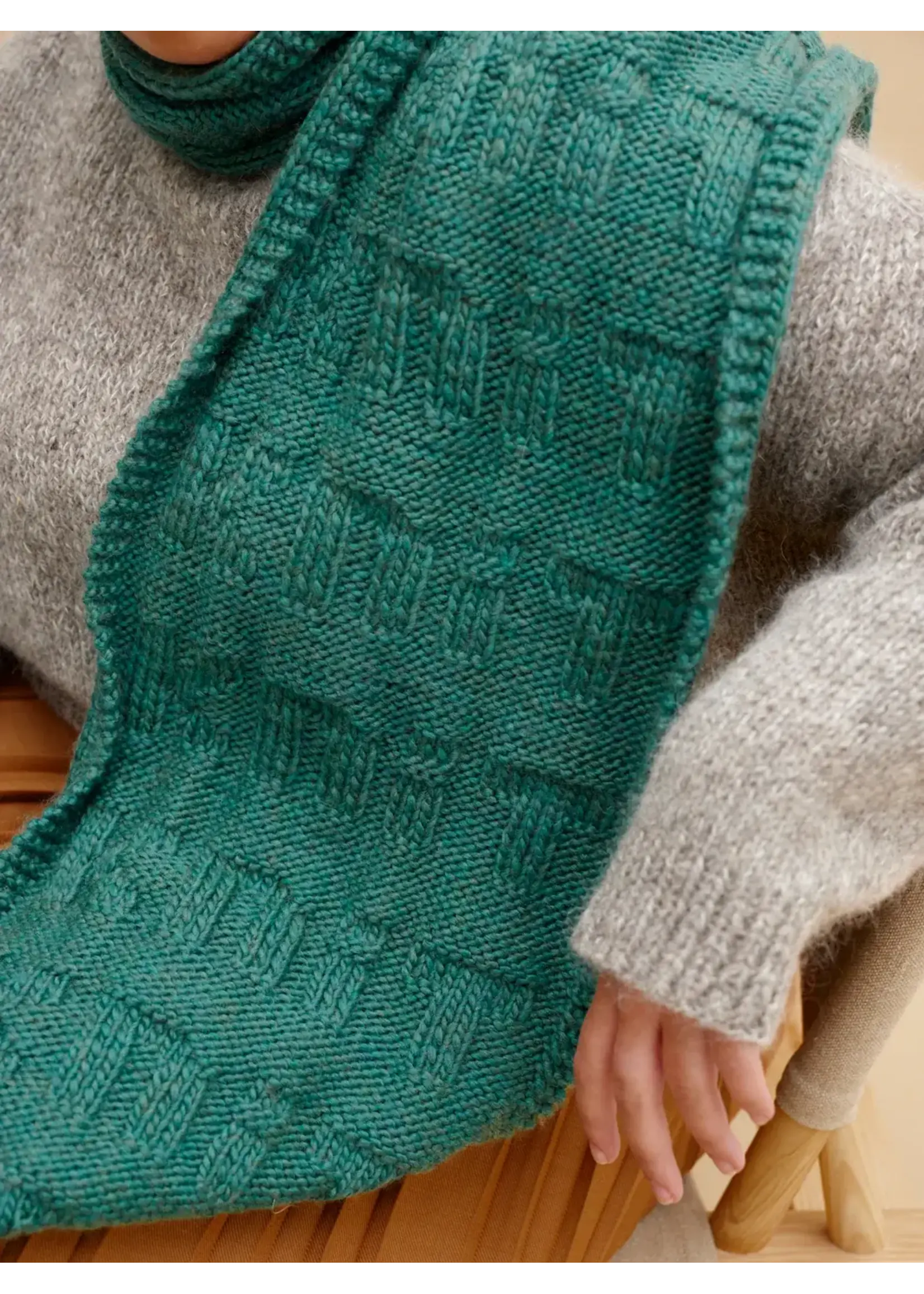 52 Weeks of Easy Knits Laine Publishing