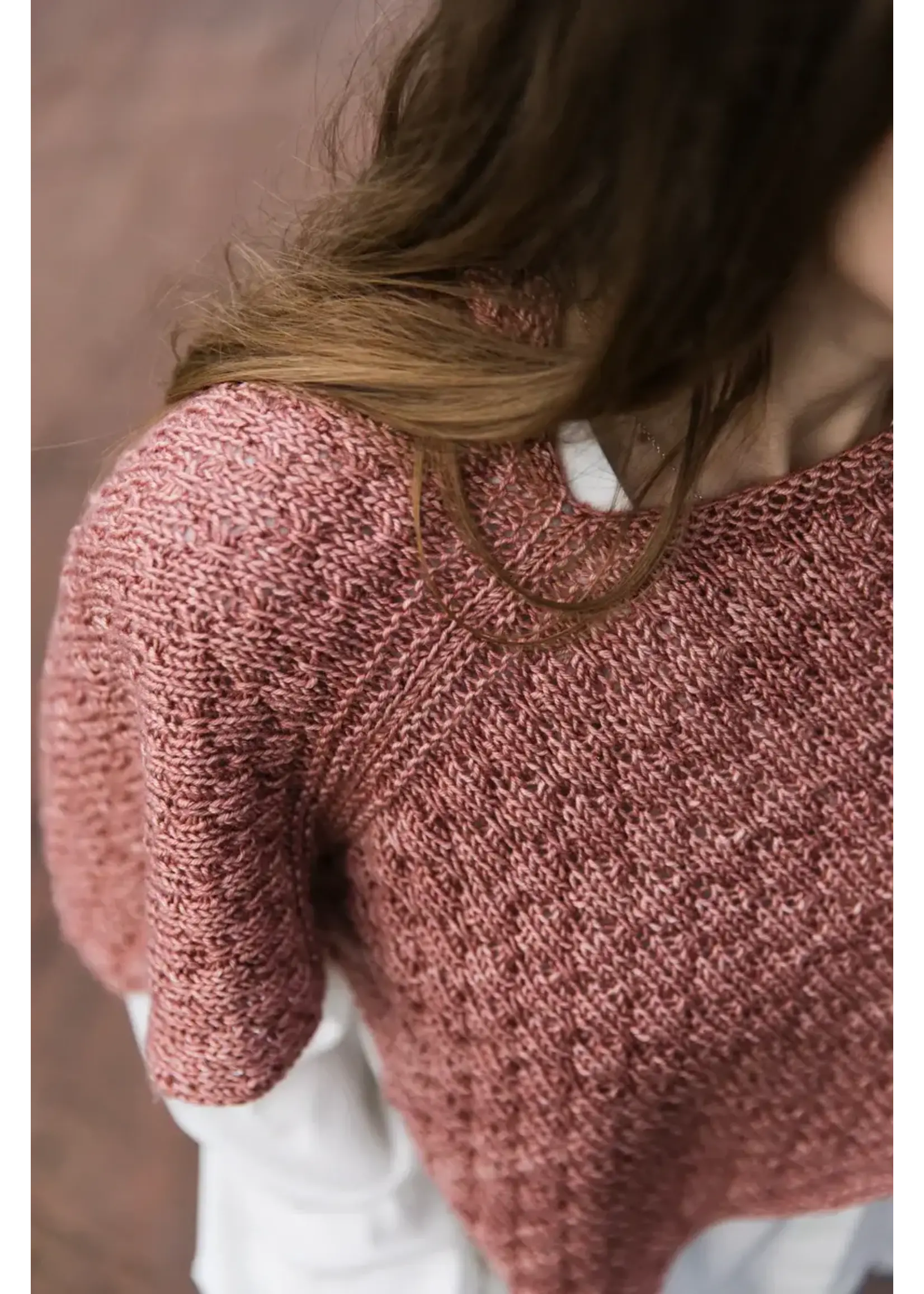 Soothing Stitches - Knits for a Quiet Mind   LAINE