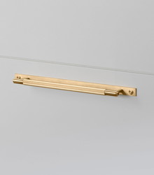 Buster and Punch Pull Bar Plate linear Brass