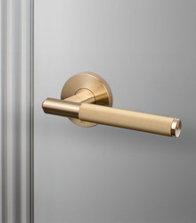 Buster and Punch DOOR HANDLE / LINEAR / SPRUNG / BRASS