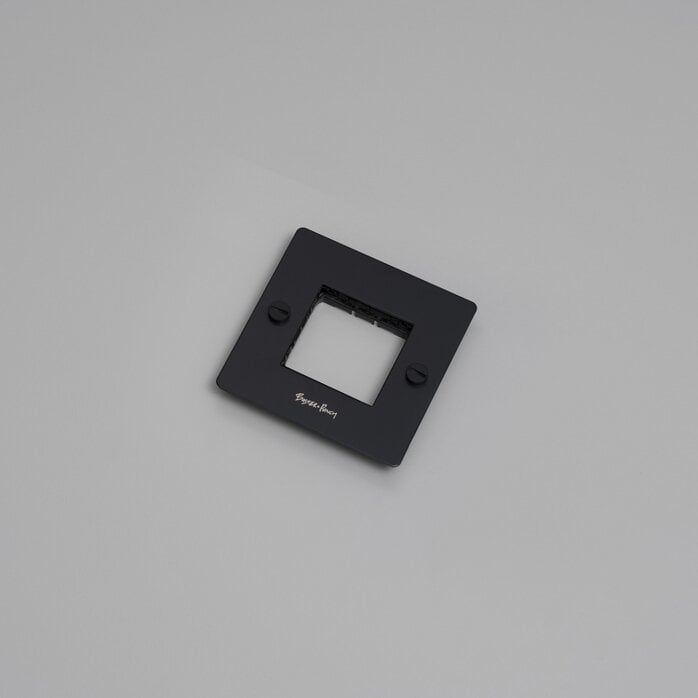 Buster and Punch 1G Wall Plate Buster and Punch 1G Wall Plate