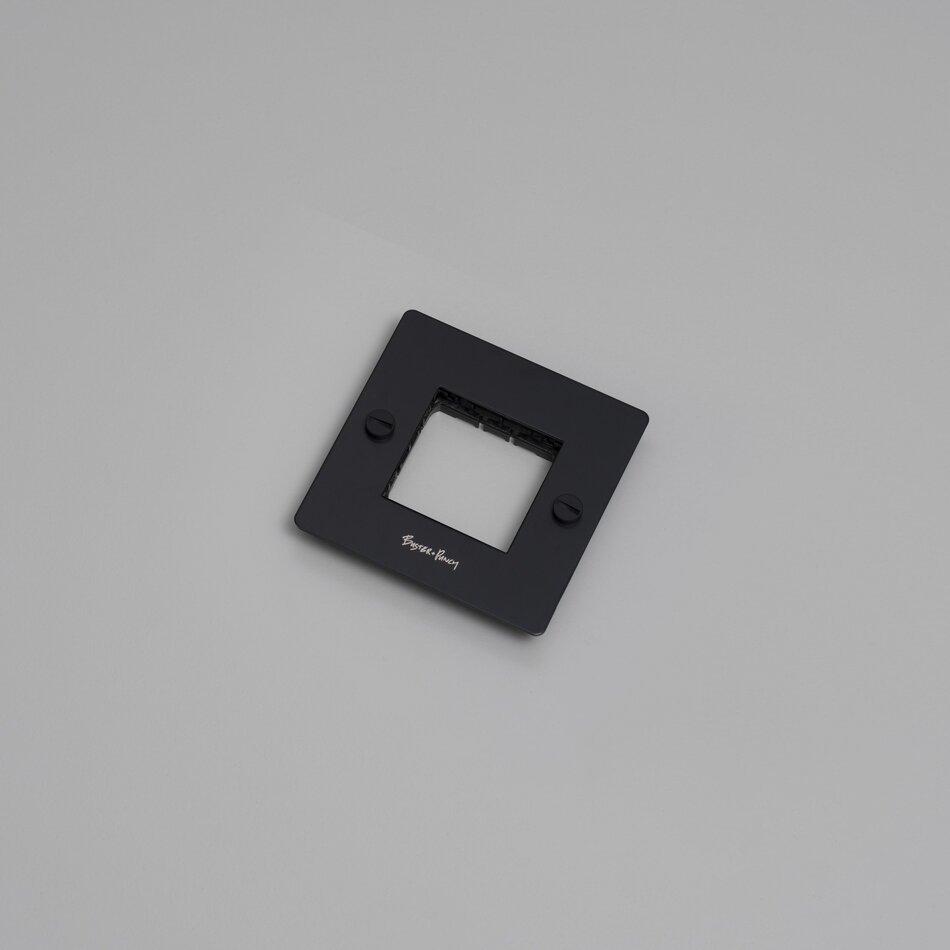 Buster and Punch 1G Wall Plate Buster and Punch 1G Wall Plate