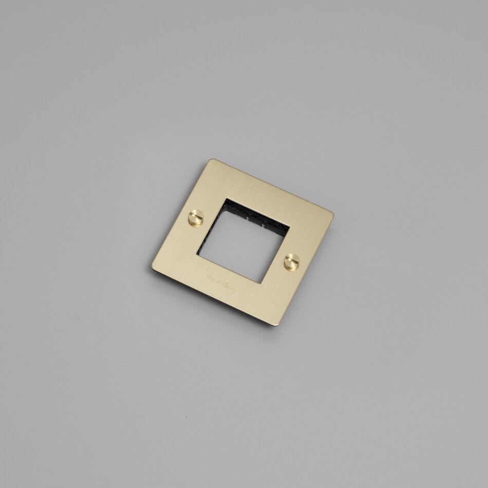 Buster and Punch 1G Wall Plate Buster and Punch 1G Wall Plate