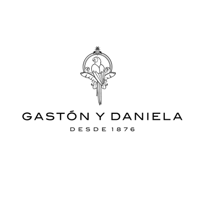 Gastón Y  Daniela