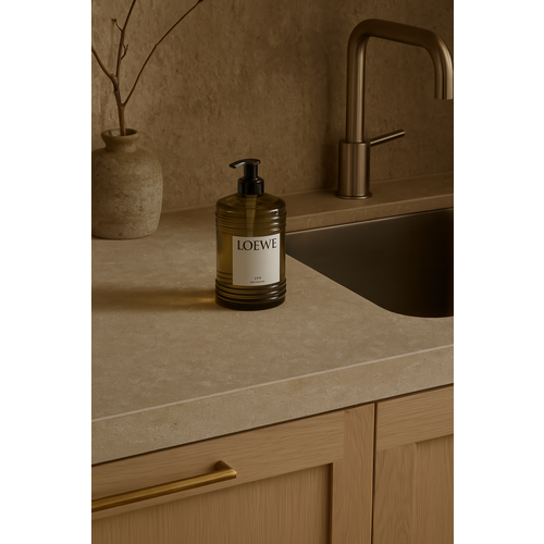 LOEWE Ivy Liquid Soap - Handzeep - 360ml LOEWE Ivy Liquid Soap - Handzeep - 360ml