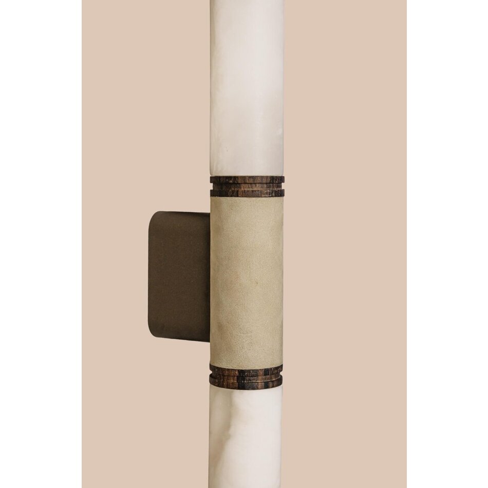 NILA Alabaster Wall Light Maya – Luxury Design Lamp in Alabaster, Leather & Metal – Dimmable LED 2700K, 50 cm NILA Alabaster Wall Light Maya – Luxury Design Lamp in Alabaster, Leather & Metal – Dimmable LED 2700K, 50 cm