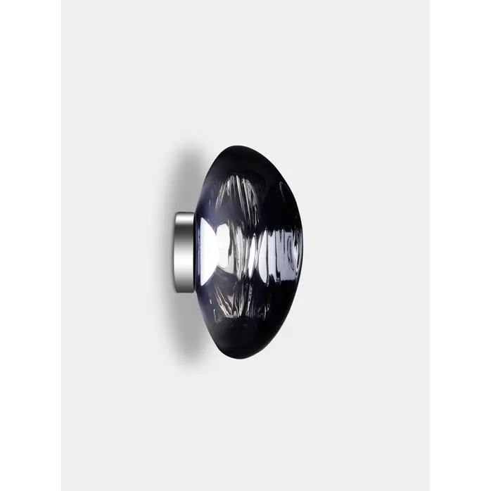 Tom Dixon Melt Medium Surface Light – Rookgepolijst polycarbonaat wandlamp met geïntegreerde dimbare LED (Ø50 cm)