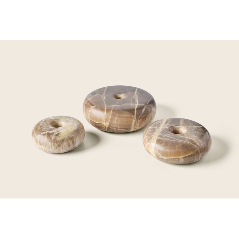 Zaconi C-Holder Sora Cairn Open Veined Soil - Onyx - Large (19W x 6.5H) Zaconi C-Holder Sora Cairn Open Veined Soil - Onyx - Large (19W x 6.5H)