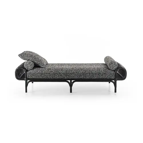 Frigerio Pan Daybed – Sculpturale Design Daybed in Gebogen Rietwerk