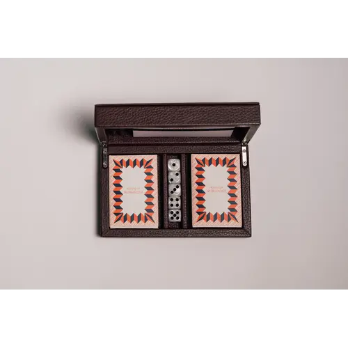 House of Nobilique Card Box Burgundy – Luxe Lederen Speelkaarten Box met Dice & Yahtzee Notitieboek