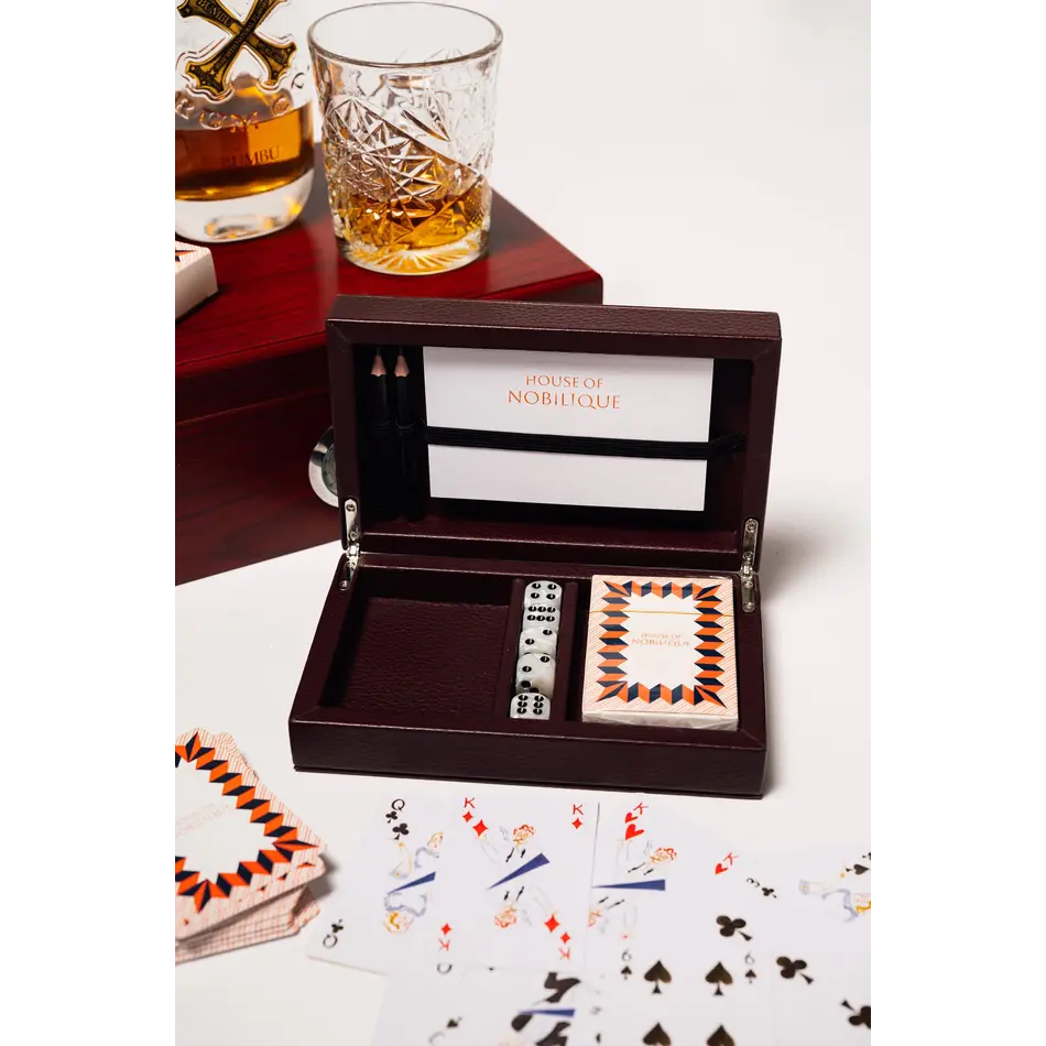 House of Nobilique Card Box Burgundy – Luxe Lederen Speelkaarten Box met Dice & Yahtzee Notitieboek
