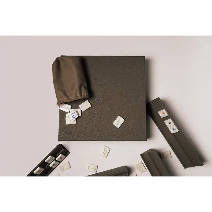 House of Nobilique Rummikub Taupe - Exclusive Luxury Leather Rummikub Set of Premium Genuine Leather (32 x 32 cm) House of Nobilique Rummikub Taupe - Exclusive Luxury Leather Rummikub Set of Premium Genuine Leather (32 x 32 cm)