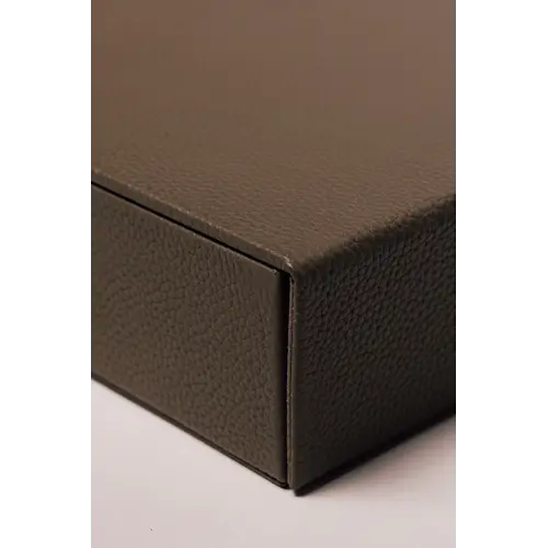 House of Nobilique Rummikub Taupe – Exclusieve Luxe Lederen Rummikub Set van Premium Echt Leer (32 x 32 cm)