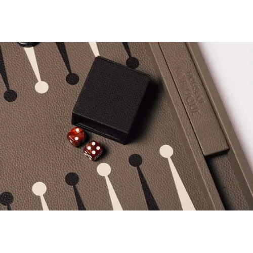House of Nobilique Big Backgammon Taupe – Oversized Luxe Lederen Backgammon Table Book (48 x 58 cm)
