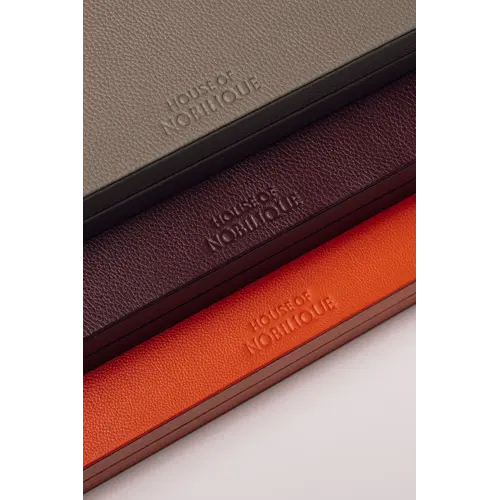 House of Nobilique Big Backgammon Taupe – Oversized Luxe Lederen Backgammon Table Book (48 x 58 cm)