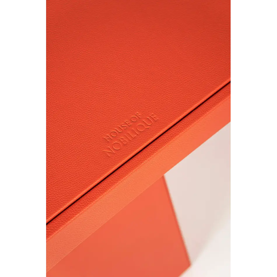 House of Nobilique Leather Game Table Orange – Luxe Lederen Schaak- & Backgammon Tafel met Verborgen Opbergruimte