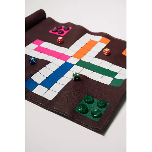 House of Nobilique Roll Up Ludo Burgundy - Deluxe Leather Mens Erger Je Niet Travel Set (44 x 39 cm)