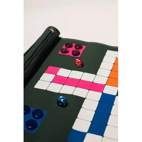 House of Nobilique Roll Up Ludo Green - Deluxe Leather Aggravation Travel Set (44 x 39 cm)