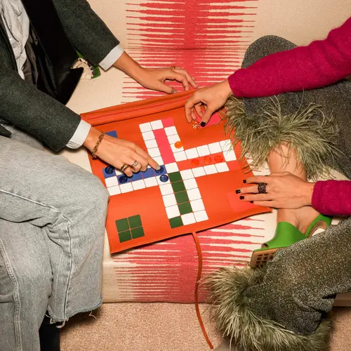 House of Nobilique Roll Up Ludo Orange - Deluxe Leather Aggravation Travel Set (44 x 39 cm) House of Nobilique Roll Up Ludo Orange - Deluxe Leather Aggravation Travel Set (44 x 39 cm)