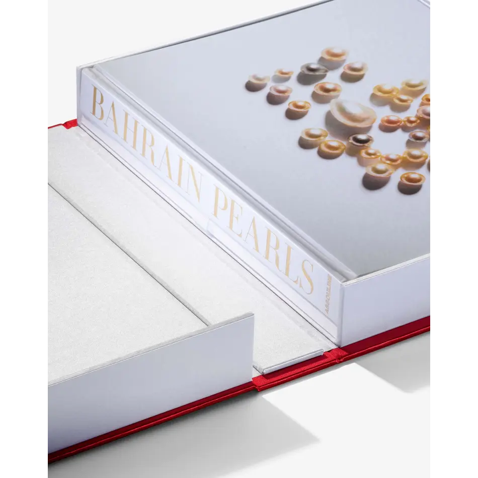 Assouline Ultimate Bahrain Pearls: Treasures from the Land of Two Seas
