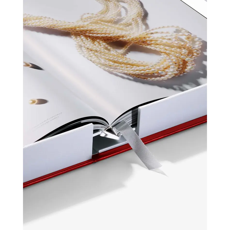 Assouline Ultimate Bahrain Pearls: Treasures from the Land of Two Seas