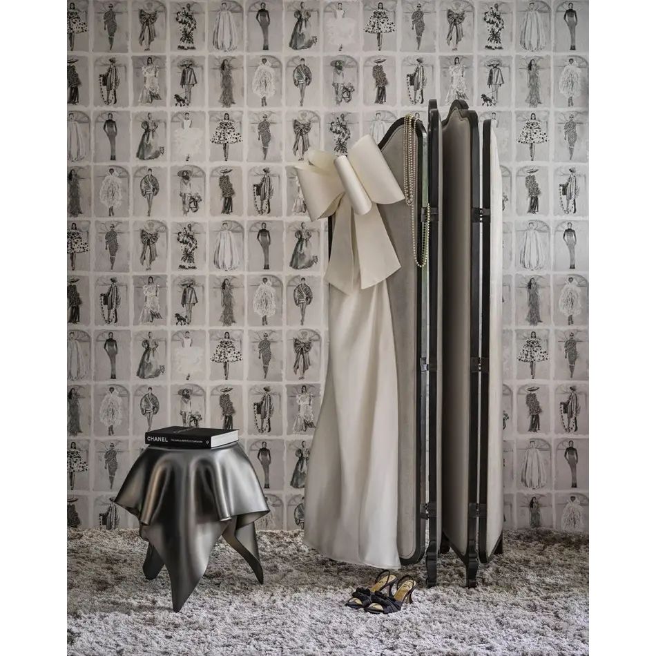 Cole & Son Couture Carousel Monochrome Pearl Cole & Son Couture Carousel Monochrome Pearl