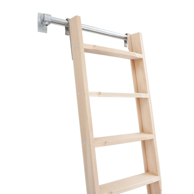 Houten zoldertrap  beuken (timmermanstrap)