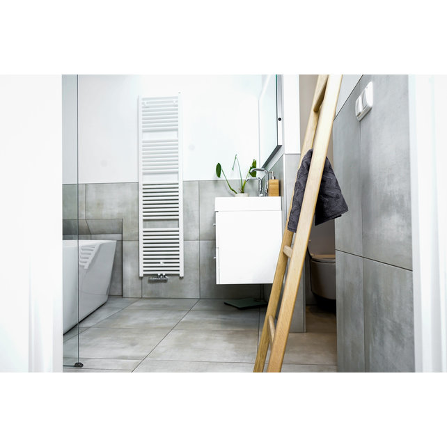 Badkamer ladder eikenhout nature gelakt