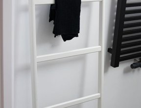 Badkamer ladder eikenhout wit