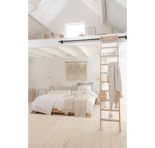 Ruimtebesparende zoldertrap beuken