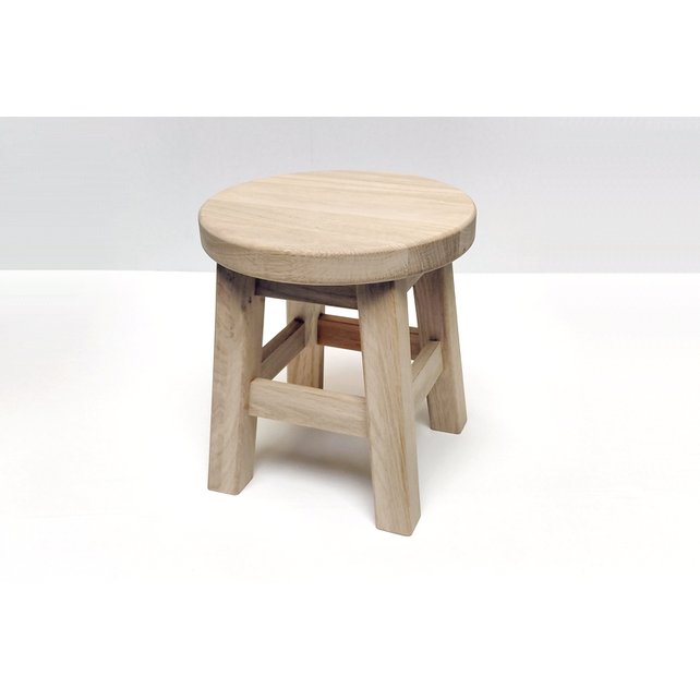 Houten krukje (eikenhout)