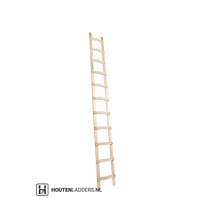 Échelle de toit en bois