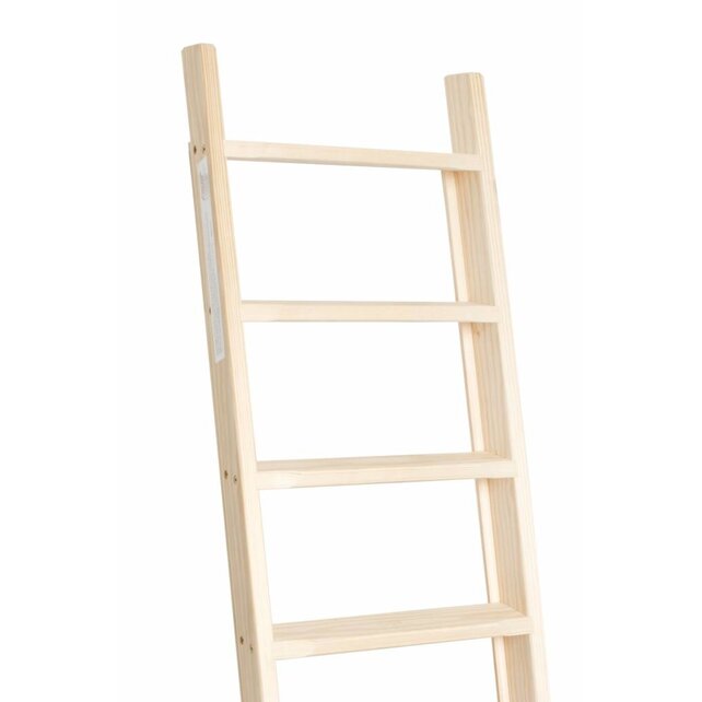 Escalier droit en pin jaune Escalier droit en pin jaune