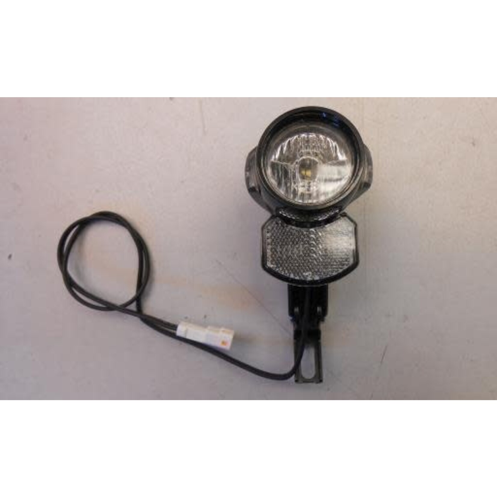 GIANT Light AXA Blueline 30 E-bike 6V w/standard bracket