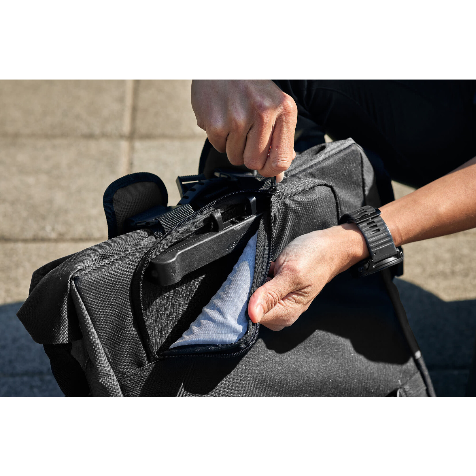 GIANT Pannier Bag Transporter Versa G-2 (Includes Clip System Adaptor)