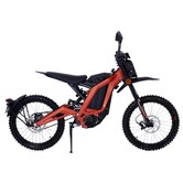 Sur-Ron Light Bee X on road (L1E-B bromfiets) Oranje