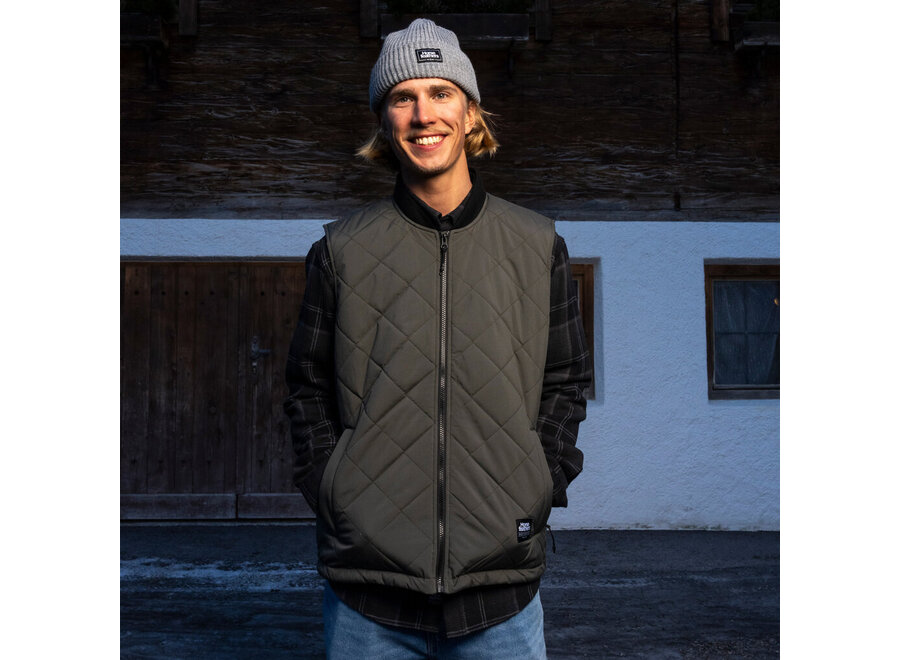 Horsefeathers Rogue Vest Chimera