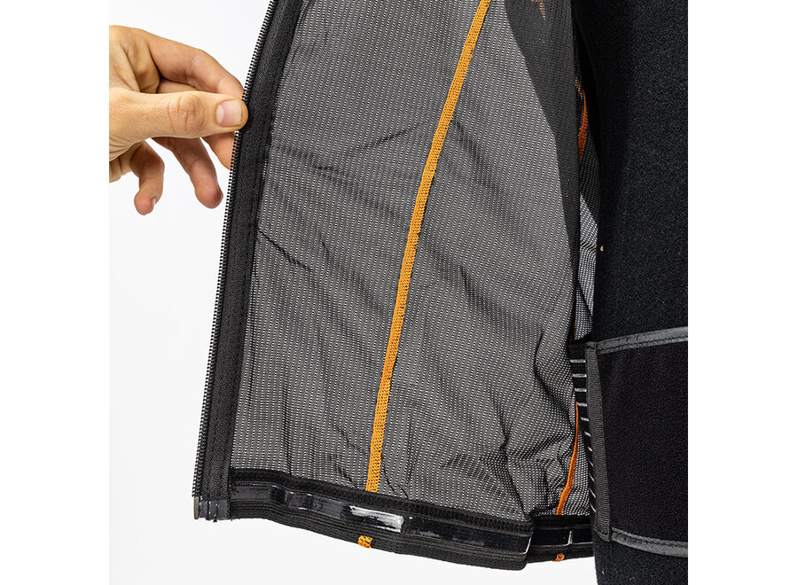 Clover Backprotector Black