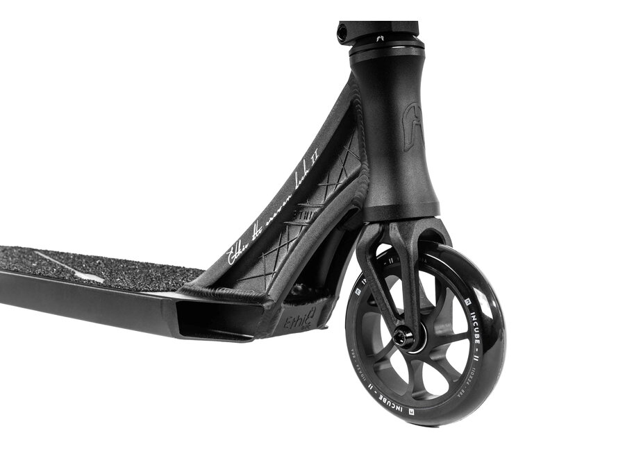 Ethic DTC Complete Erawan V2 M Black Stuntstep