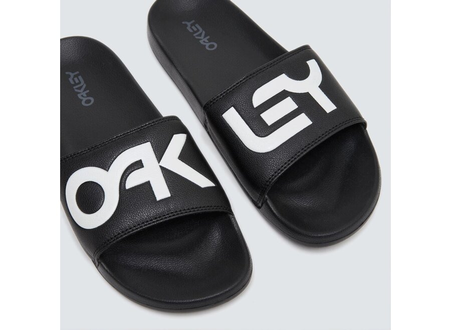 Oakley B1B Slide 2.0 Blackout